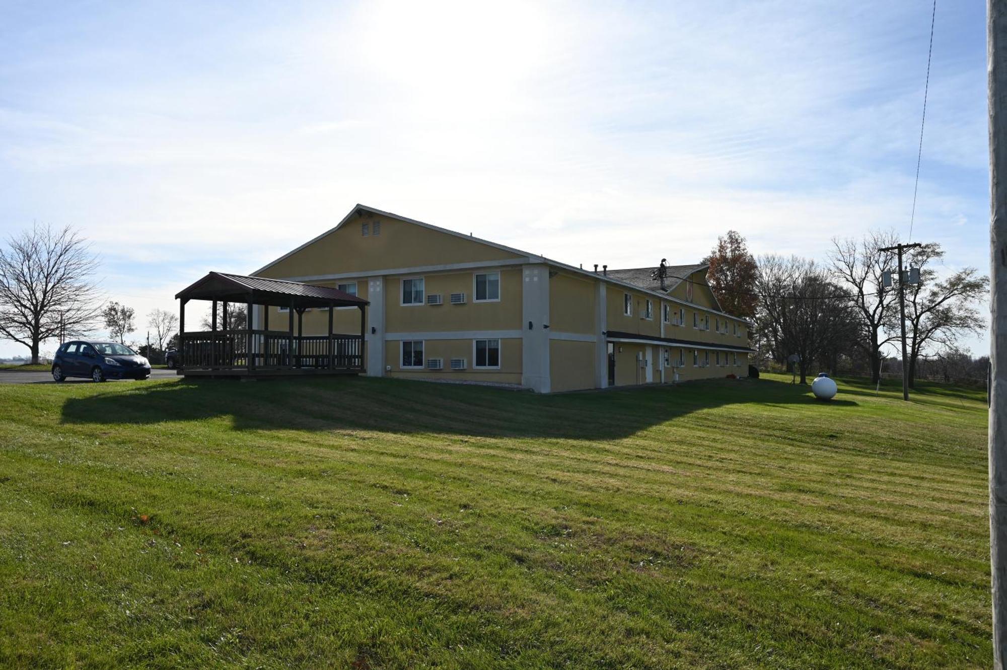 Super 8 By Wyndham Higginsville Exterior foto