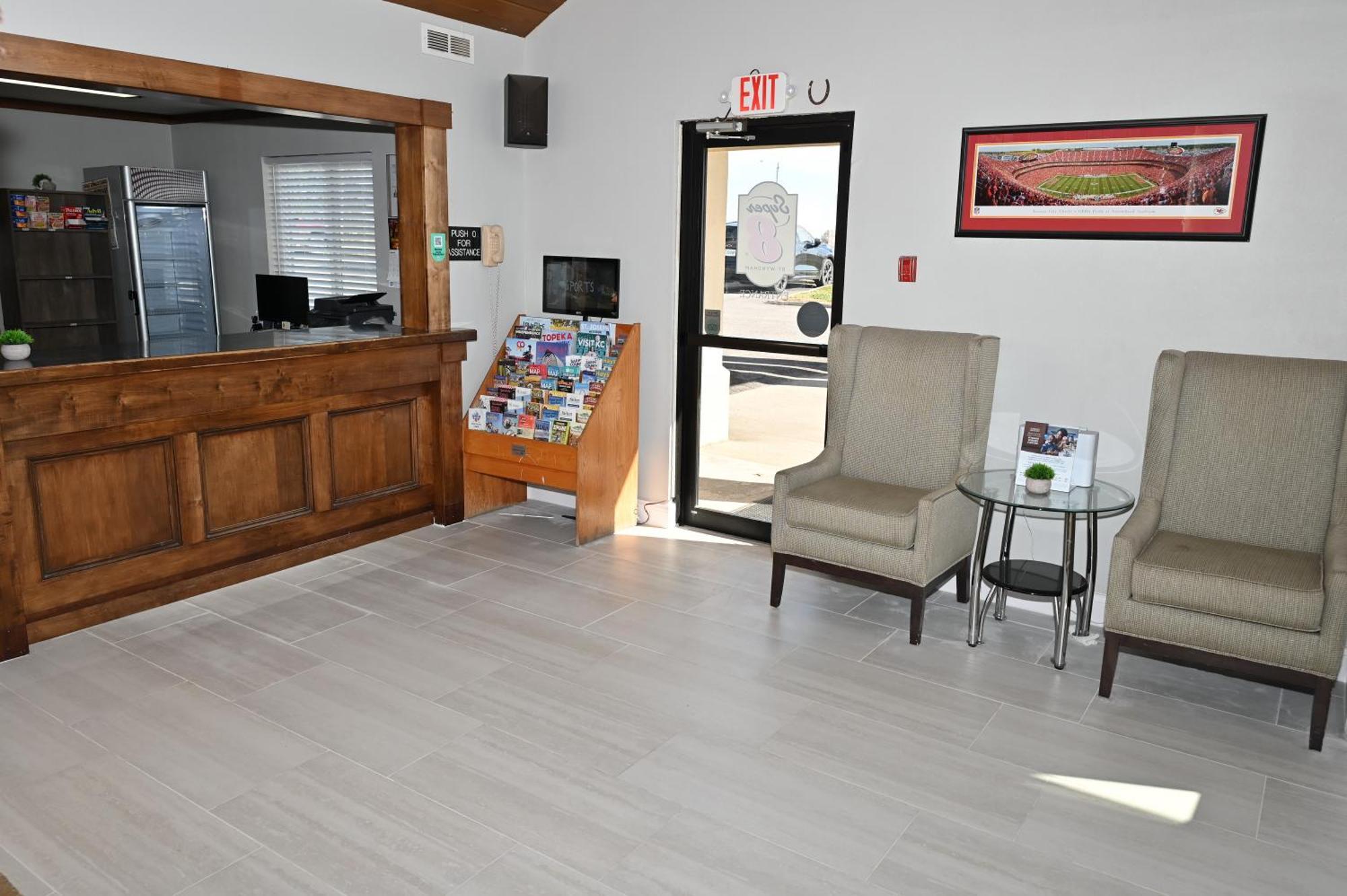 Super 8 By Wyndham Higginsville Exterior foto